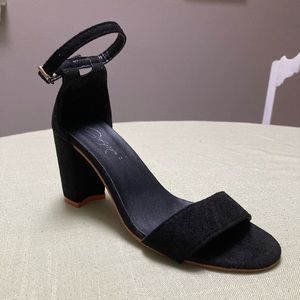 Sandal heels